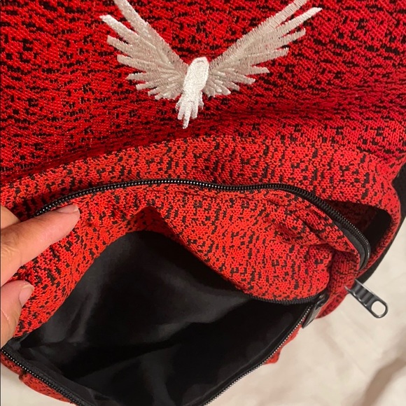 Maverick red and black backpack - Picture 6 of 9